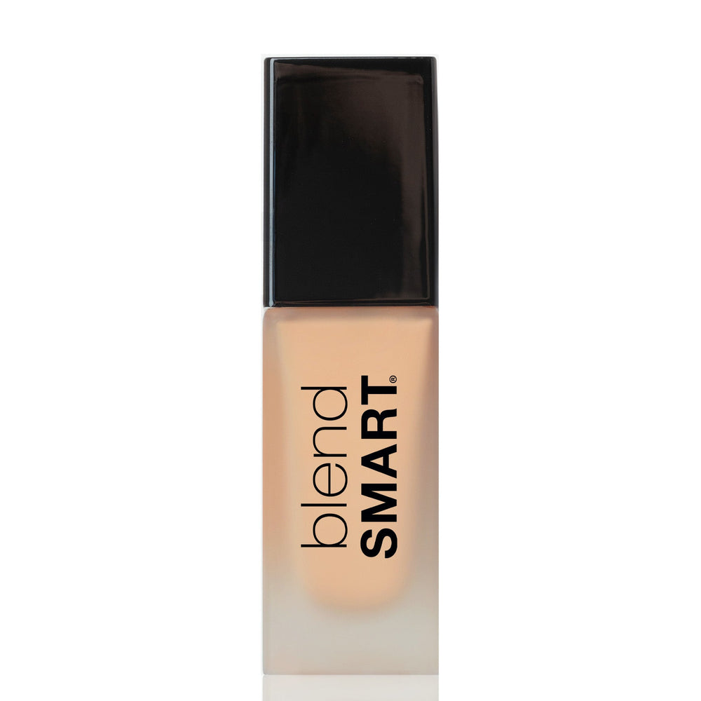 Fond de teint satiné SPF15 – Less is More par blendSMART
